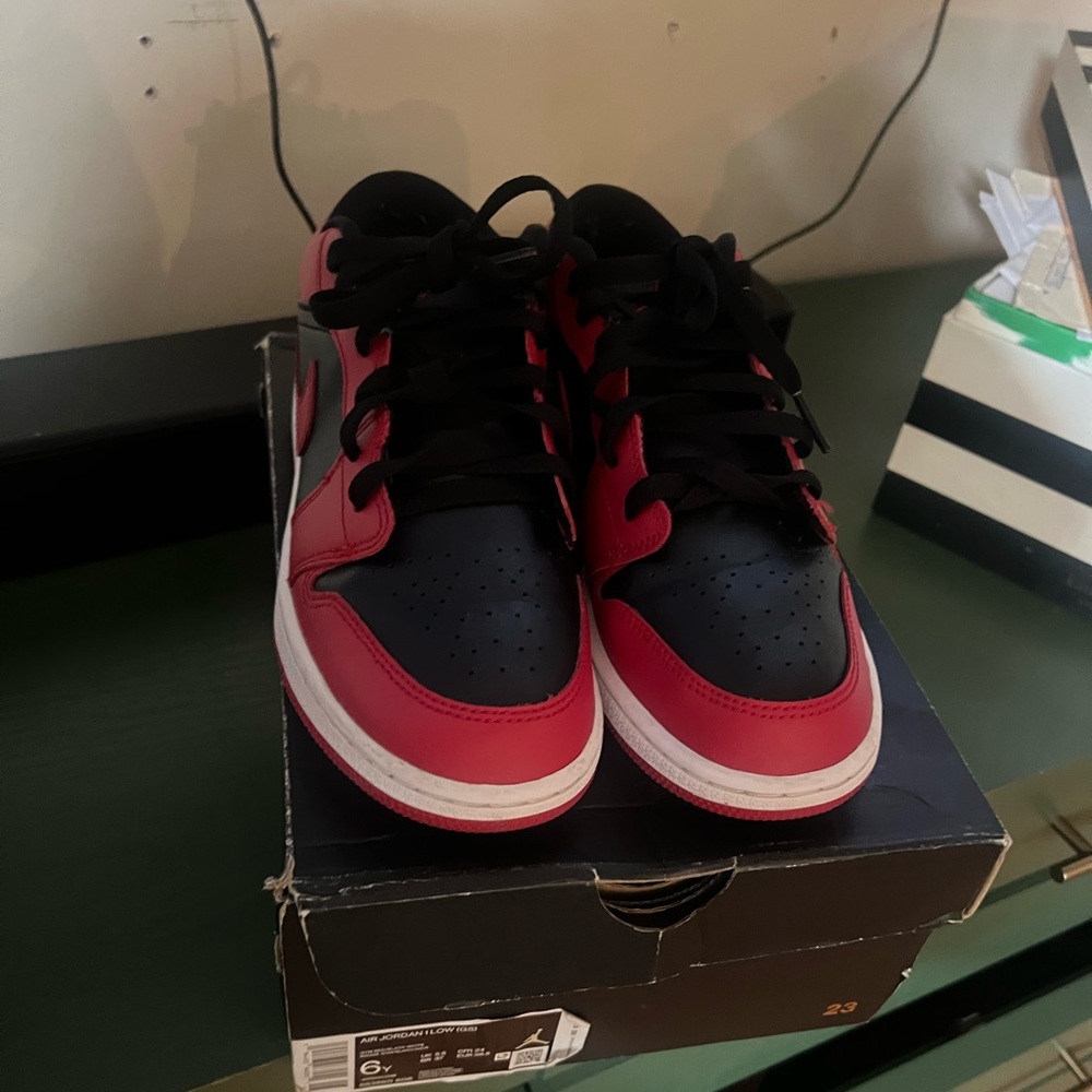 Nike Air Jordan Low